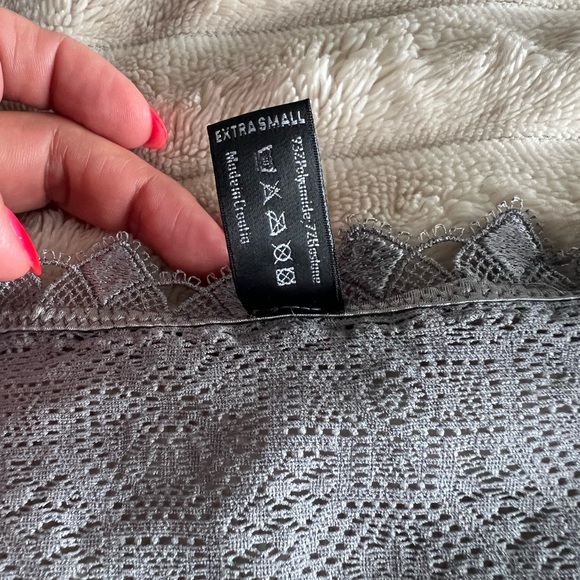 Wolford Lace Trim Top in Gray - Picture 4 of 4